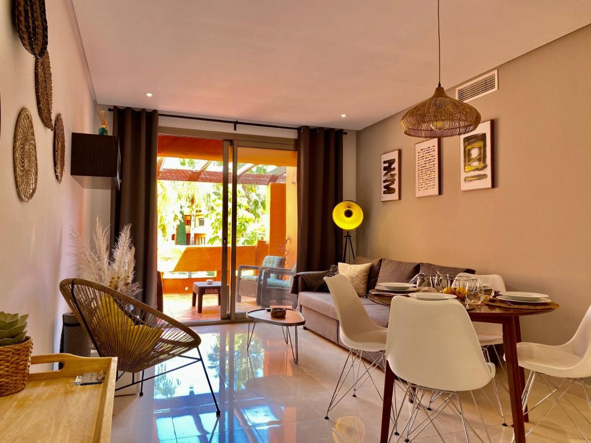 Resort Style 2 Bedroom Apartment In The New Golden Mile Free Wifi & Parking Estepona Ngoại thất bức ảnh